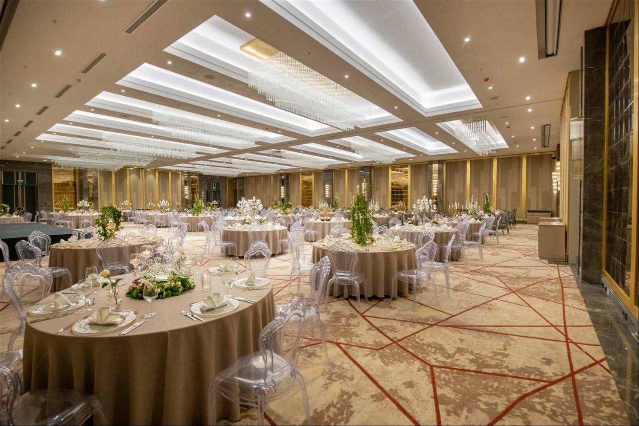Отель Crowne Plaza Ankara By Ihg Экстерьер фото